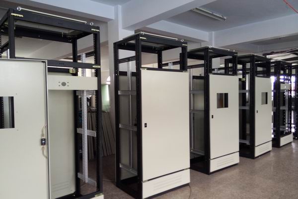 井冈山控制柜-3683厂家控制柜检修需要注意的